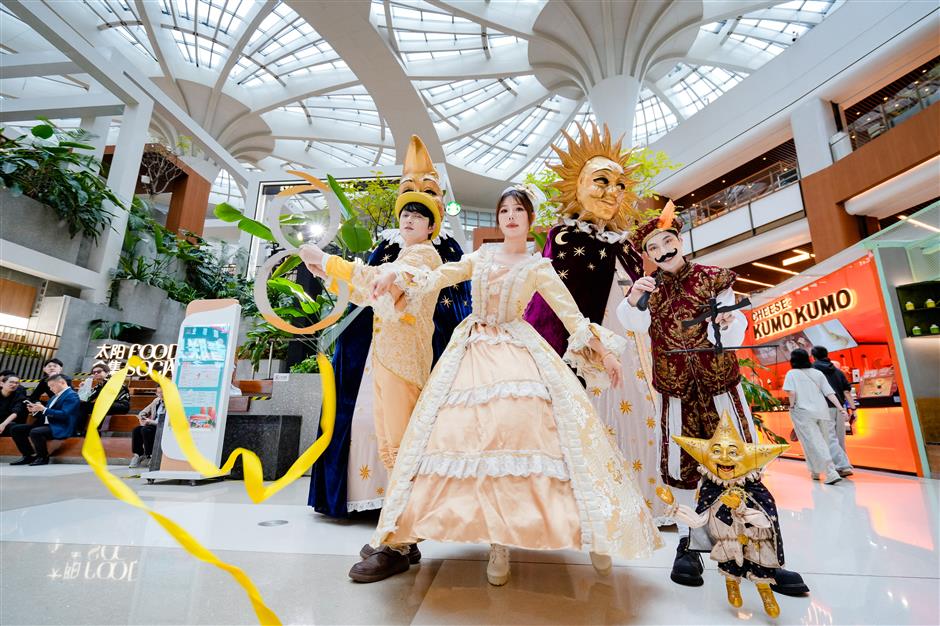 Exhibition Traces 30 Years of Change in Hongkou