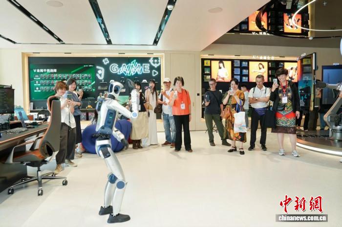 2026海外华侨华人艺术家深圳人文艺术采风活动落幕…