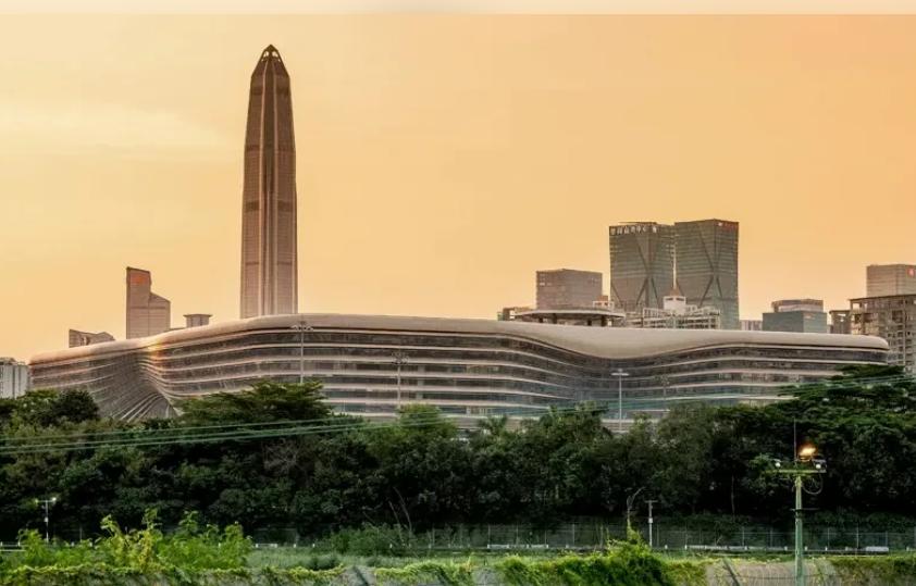 新皇岗口岸今启用 通关时间最快缩短至5分钟
