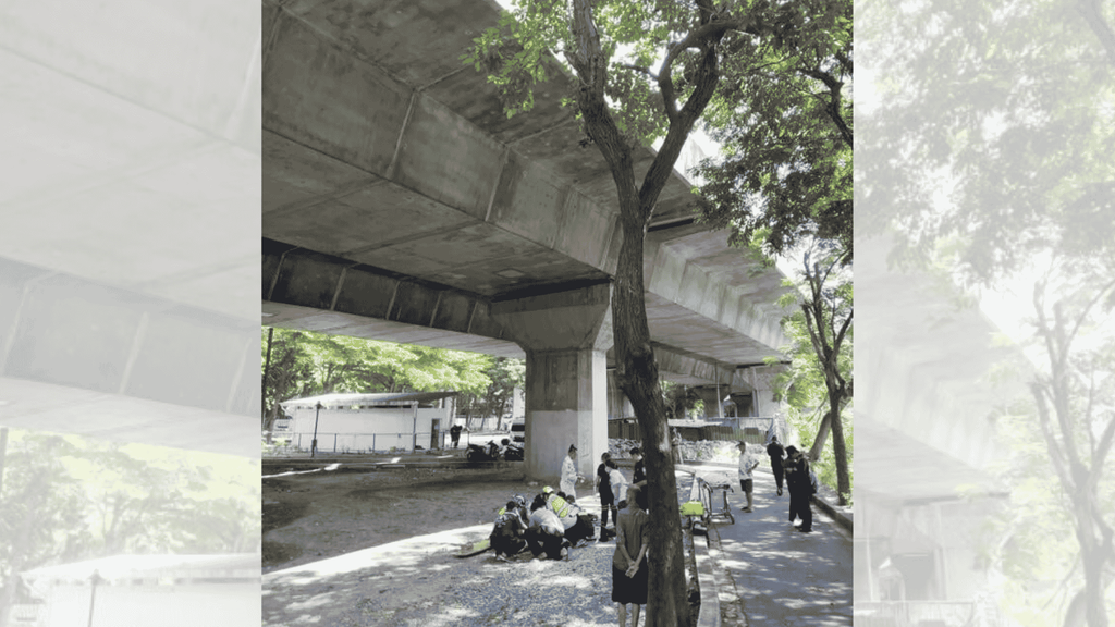 新加坡男子在曼谷搭德士突情緒失控 跳車狂奔後墜落公園重傷昏迷