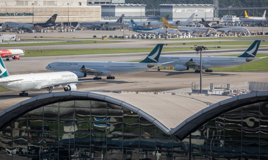 國泰航空約5.3萬宗訂位資料遭未經授權存取 涉及乘客個人信息