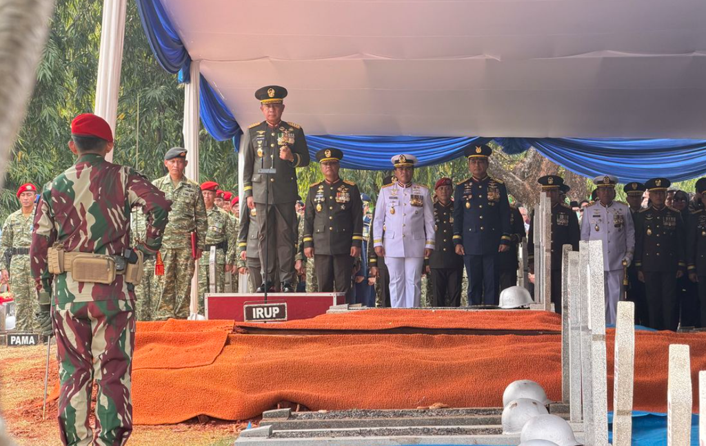 印尼前陸軍參謀長蘇巴喬舉行軍事葬禮 TNI司令主持儀式