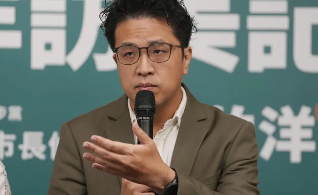柯文哲質疑沈伯洋包裝，沈回應是傾聽市民