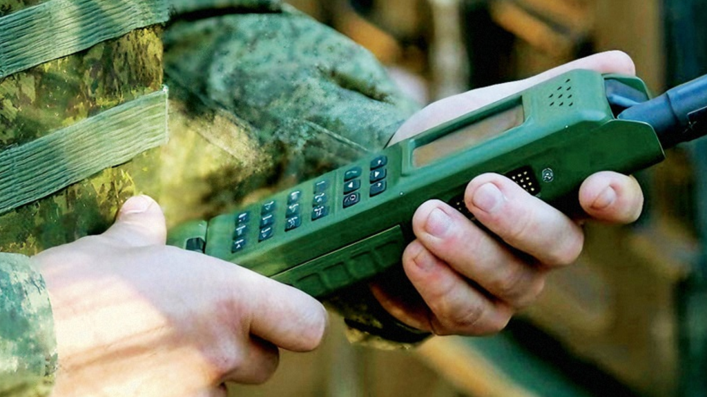 穩定抗擾   俄羅斯R-187“阿扎特”單兵電臺