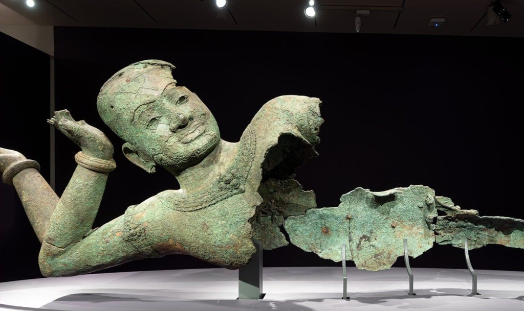 柬埔寨國寶臥姿毗溼奴青銅像舊金山開展 爲全球巡展最後一站
