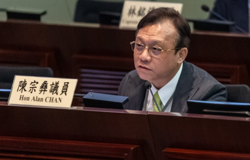 香港退休公務員“長糧”上調2.1% 新增退休人員月均退休金達20200港元